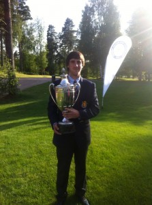 Daniel Berná con la Copa de Europa por equipos